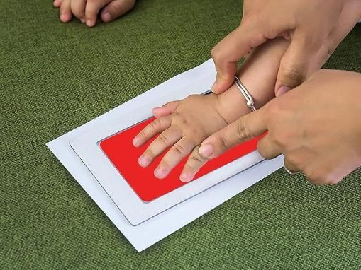 Inkless Baby Hand and Footprint Kit (Includes Cards and Inkpad)